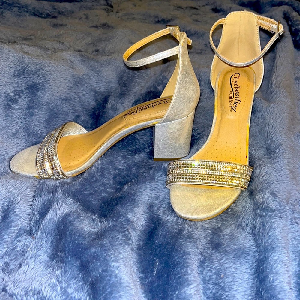 2in silver heel